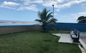Apartamento pé na areia